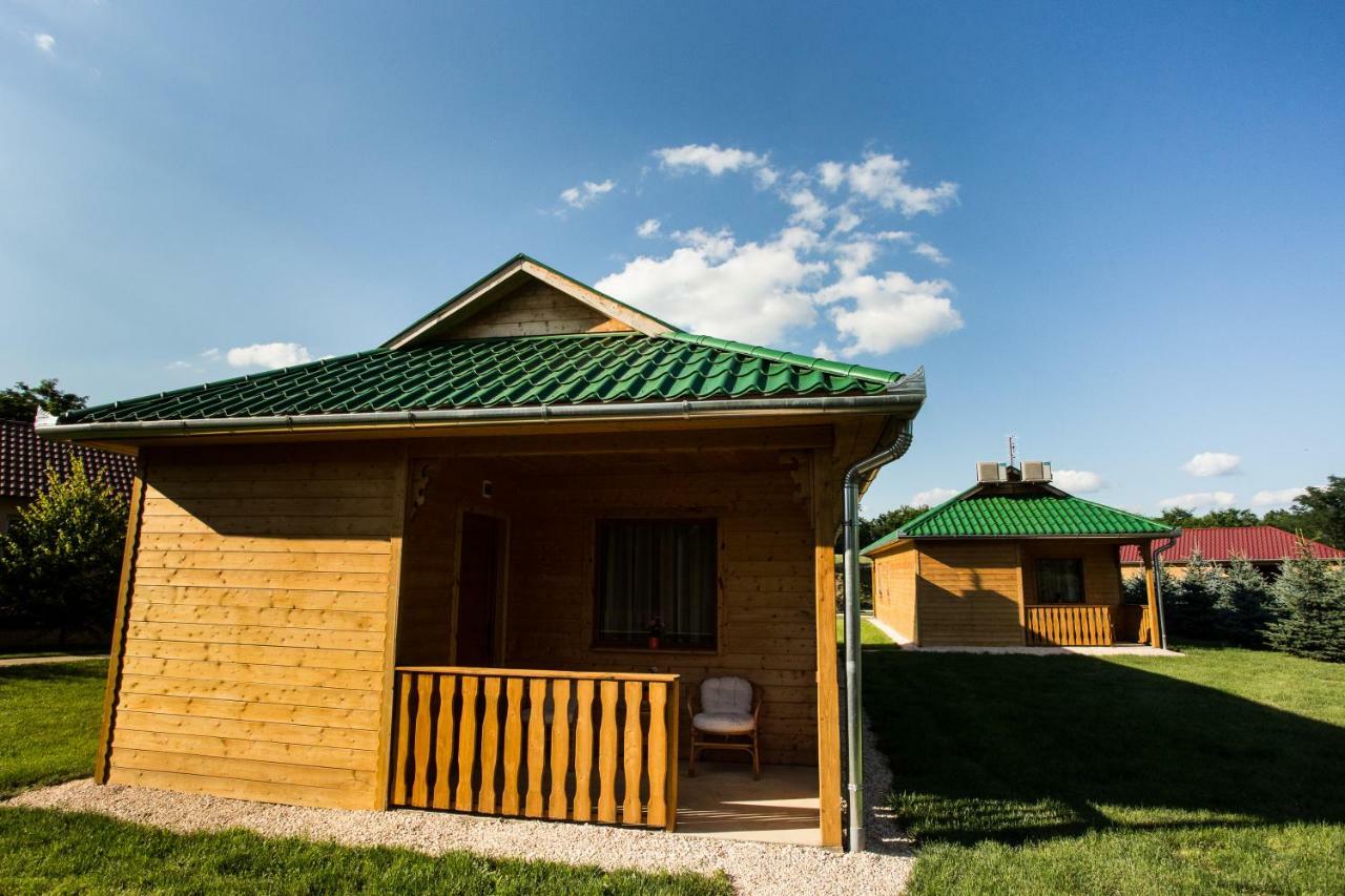 Aparthotel Szatmár Beregi Élményliget Fehérgyarmat Exterior foto